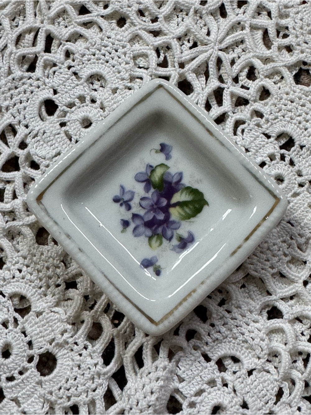 Vintage White Ceramic Square Dish with Purple Floral and Gold Trim - Picture 5 of 5